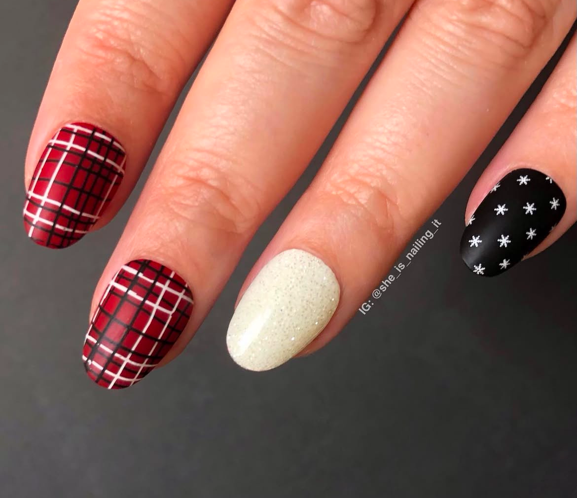 Festive Plaid - Two (CjSC-84) Etched Nail Art Stamping Plate