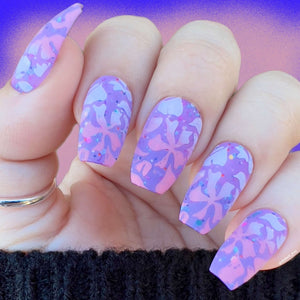 manicure-showing-full-coverage-ombre-floral-nail-art-designs