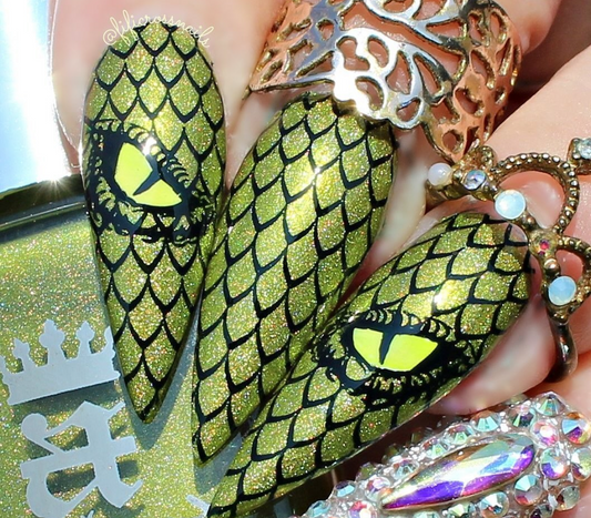 Dragon Love (CjS-347) Etched Nail Art Stamping Plate