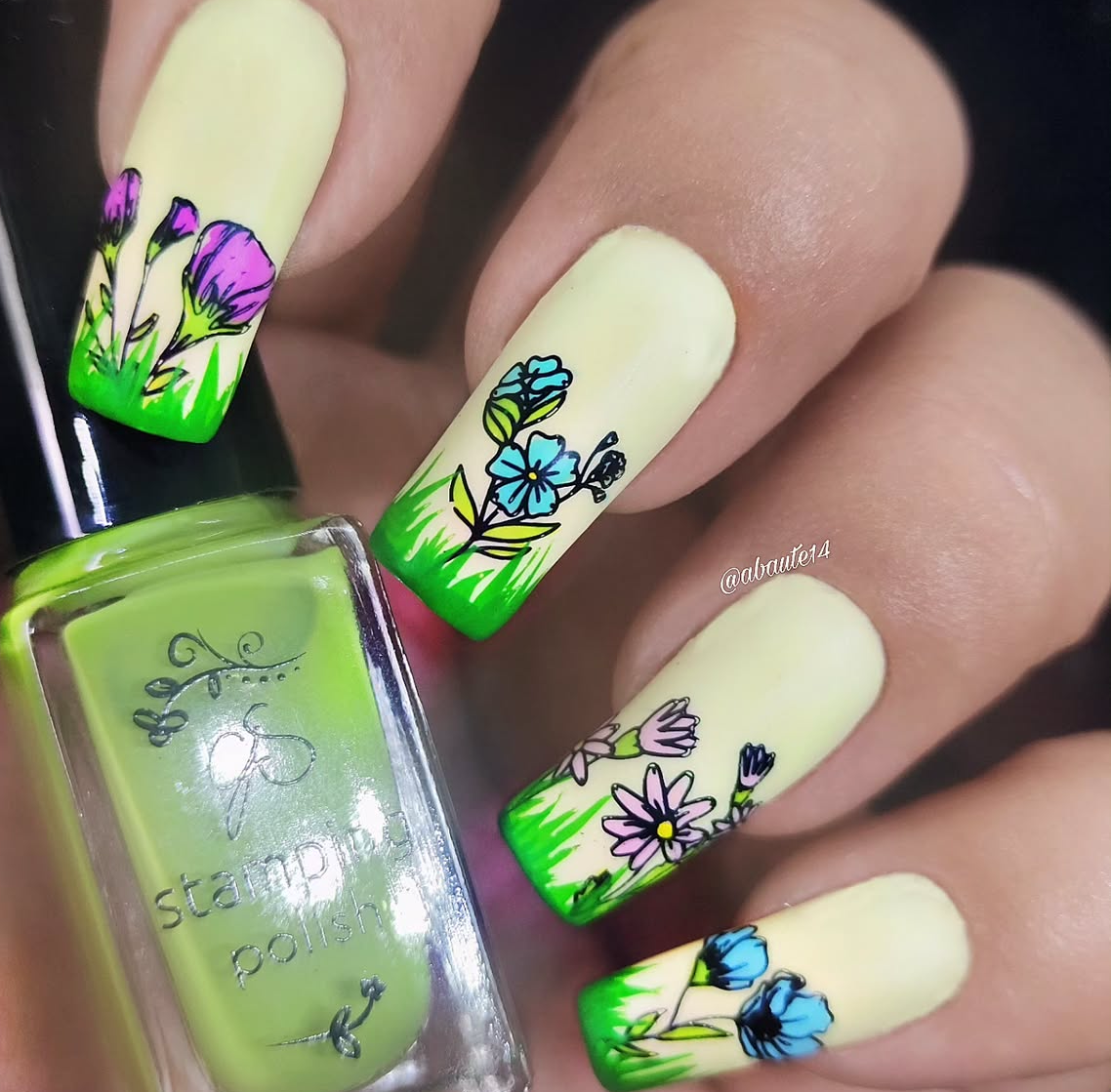 Sweet Stems (CjS-352) Etched Nail Art Stamping Plate