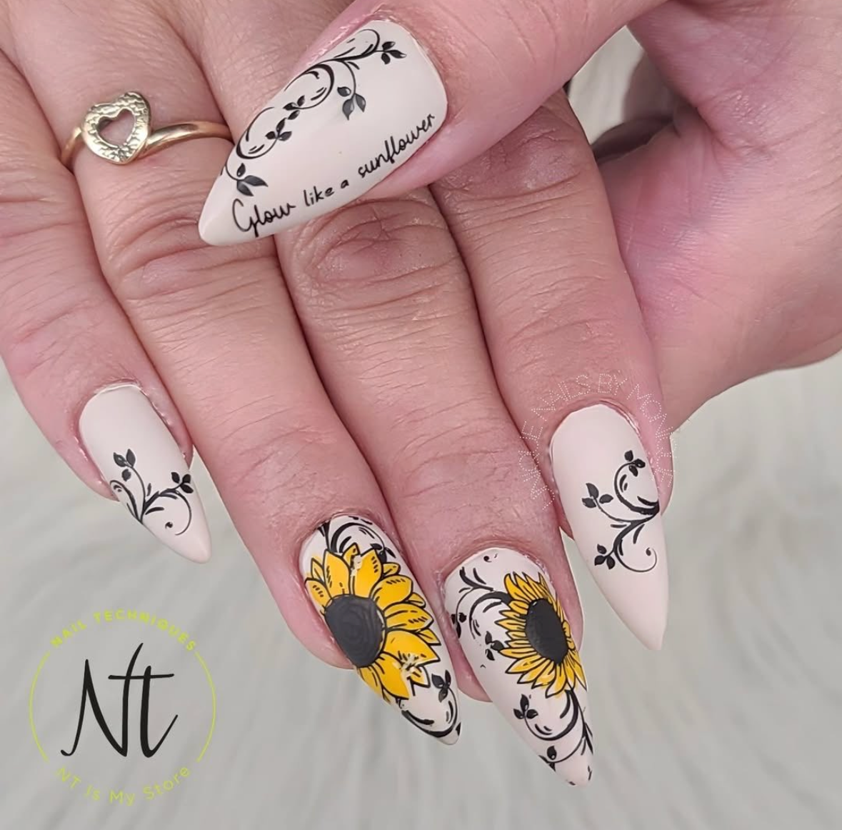 Glow like a Sunflower (CjS-370) Etched Nail Art Stamping Plate