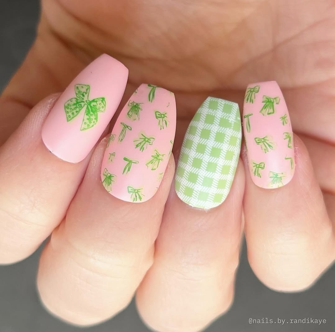 Pretty Little Bows (CjS-377) Etched Nail Art Stamping Plate