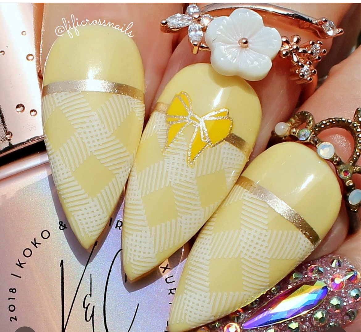 Pretty Little Bows (CjS-377) Etched Nail Art Stamping Plate