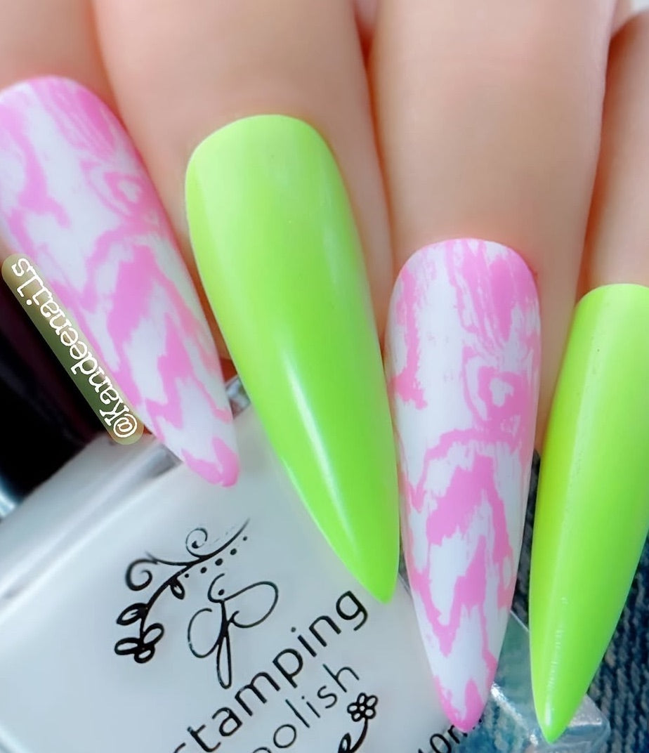 Knotty but Nice (CjS-389) Etched Nail Art Stamping Plate