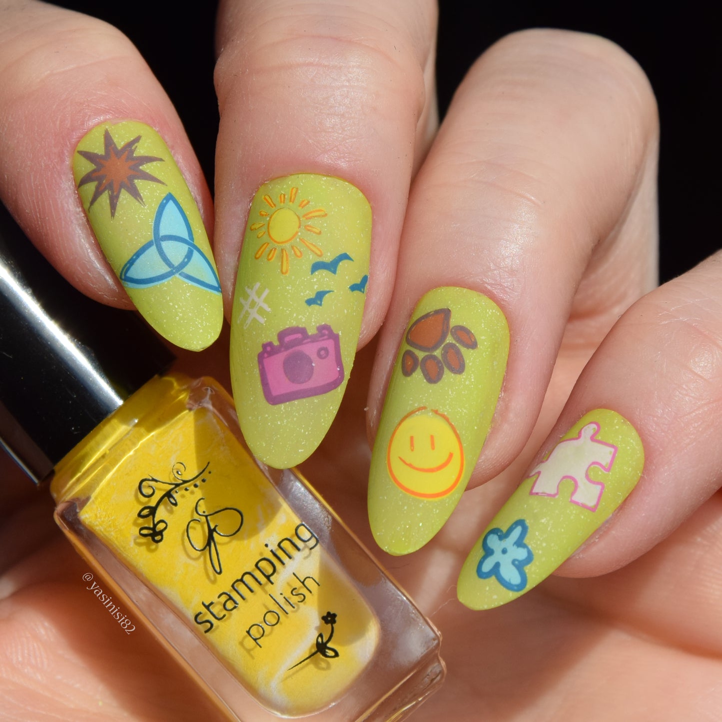 Sign Me Up! (CjS-401) Etched Nail Art Stamping Plate