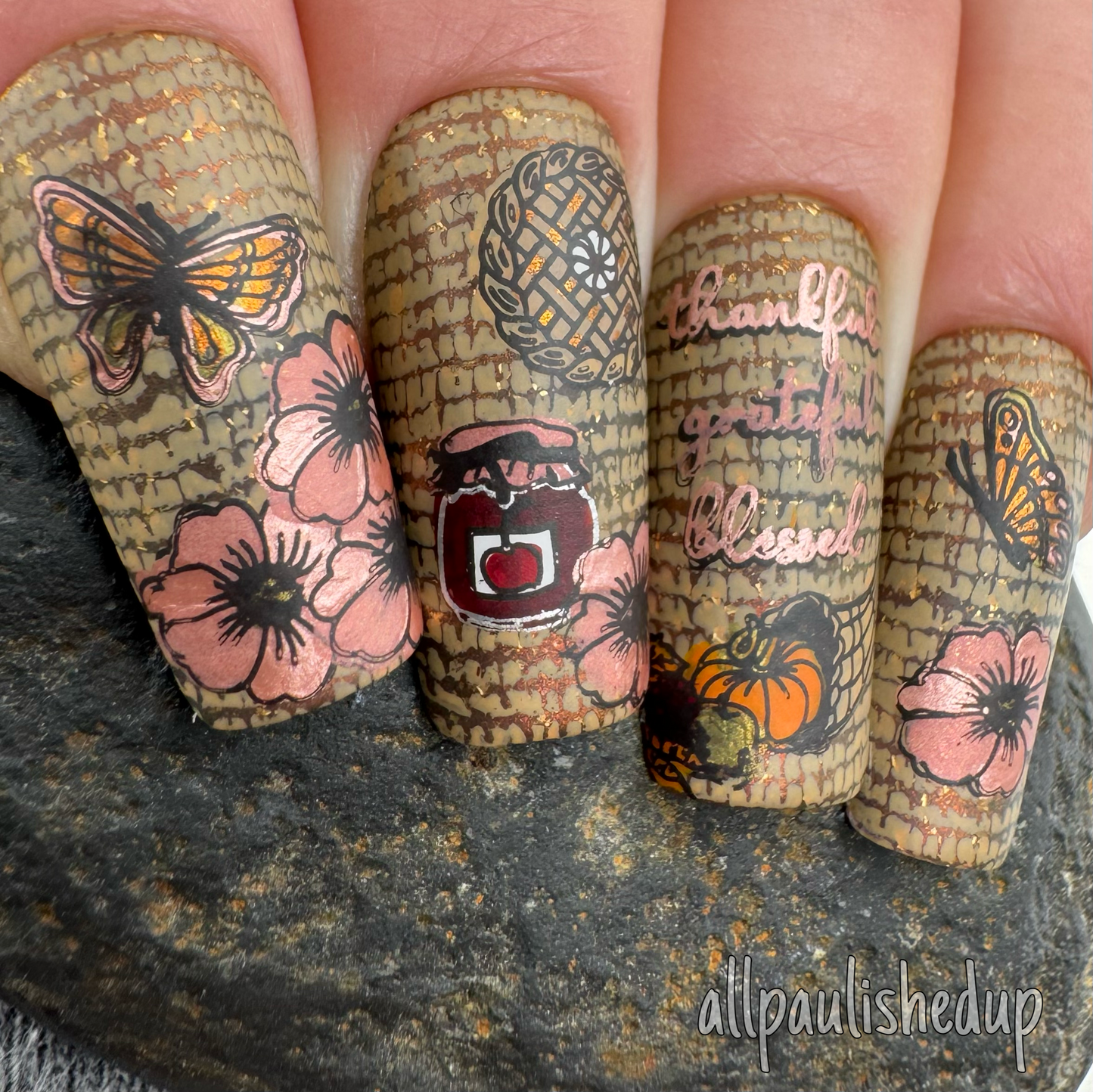 Autumn Skies, Pumpkin Pies (CjSH-101) Etched Nail Art Stamping Plate