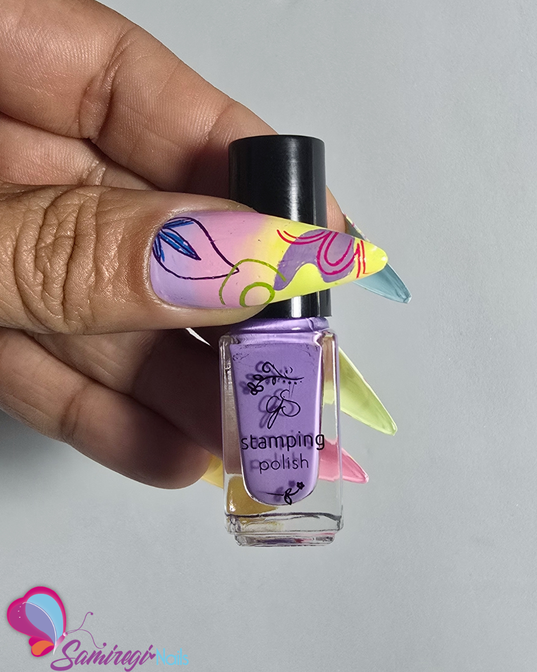 EGGstatic (CjSH-109) Etched Nail Art Stamping Plate