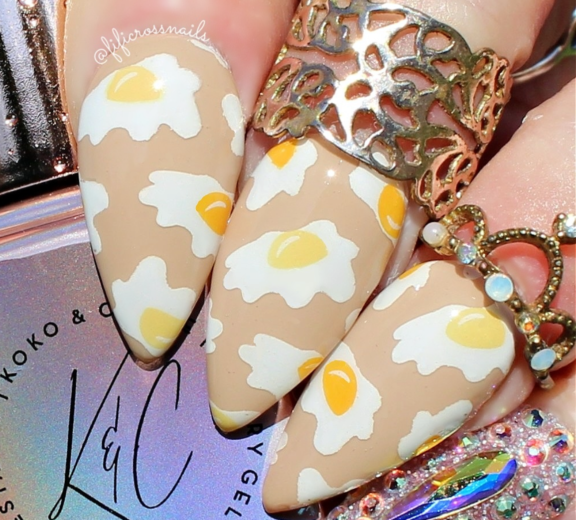Eggspression (CjSH-64) Etched Nail Art Stamping Plate