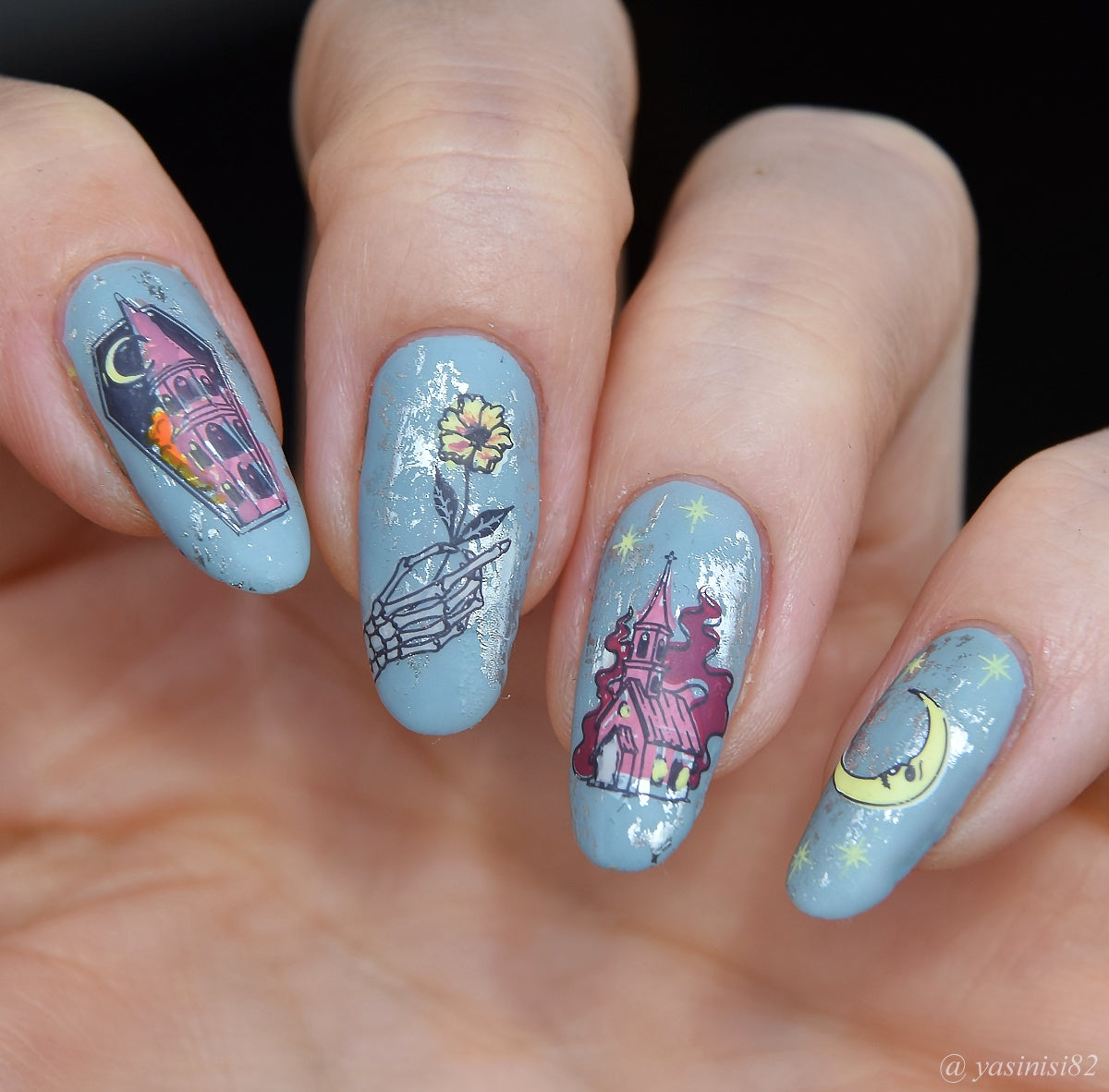 Cozy Crypt (CjSH-94) Etched Nail Art Stamping Plate