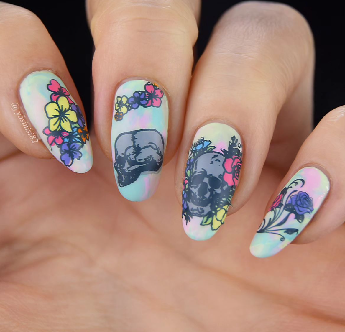 Romantic Rebel (CjS LC-31) Etched Nail Art Stamping Plate