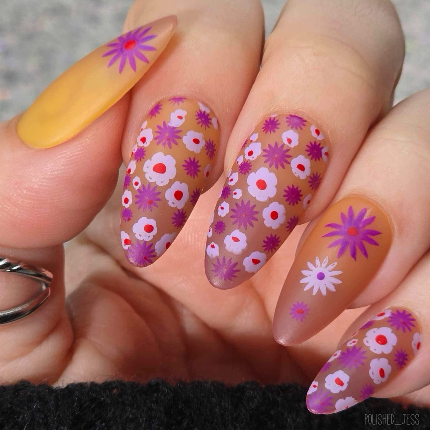 Chantel's Finishing Touches (CjS LC-38) Etched Nail Art Stamping Plate