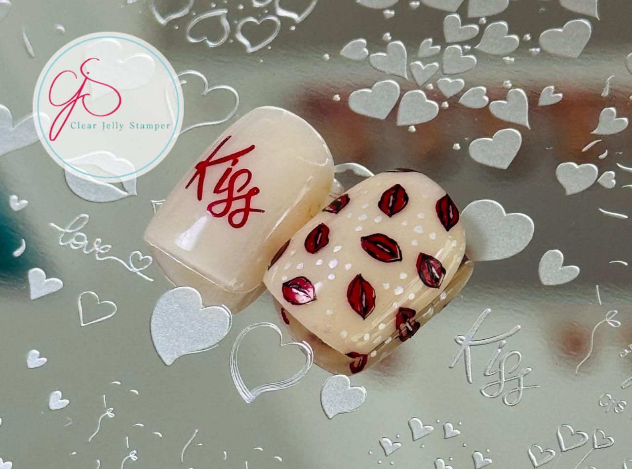 Lovestruck (CjSV-54) Etched Nail Art Stamping Plate