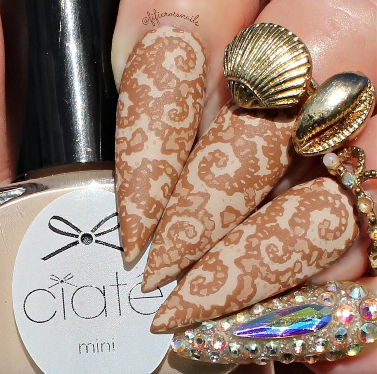 Shibori (CjS-221) Etched Nail Art Stamping Plate