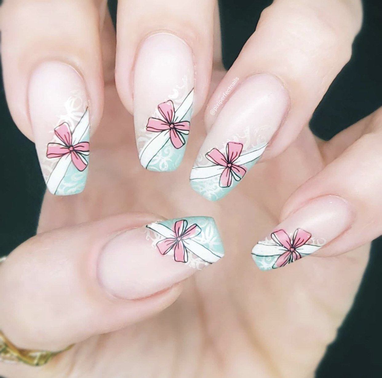 Put a Bow on it, Darling (CjS-147) Steel Nail Art Stamping Plate 14 x 9 Clear Jelly Stamper