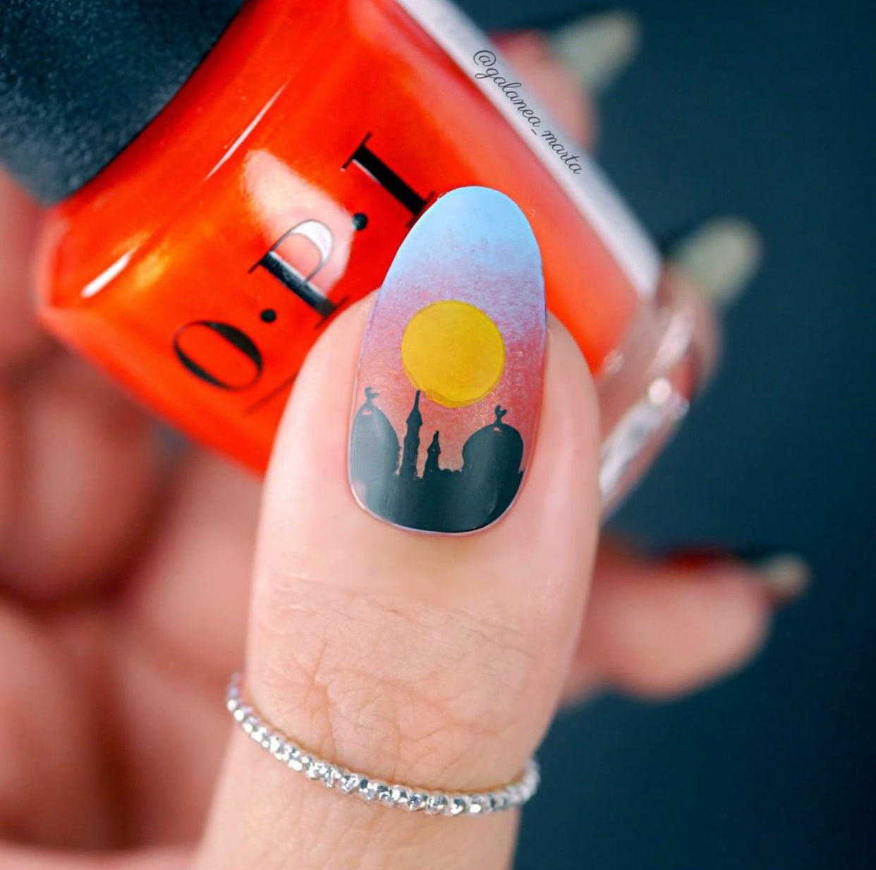 Strut your Tail Feathers (CjS-126) Etched Nail Art Stamping Plate