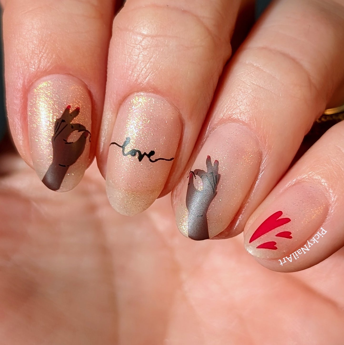 Sealed With a Kiss (CjSV-59) Etched Nail Art Stamping Plate