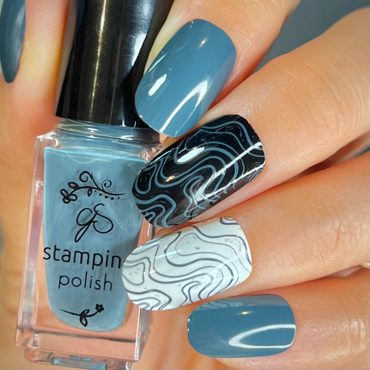 #138 - The Silent Knight - Nail Stamping Color (5 Free Formula)