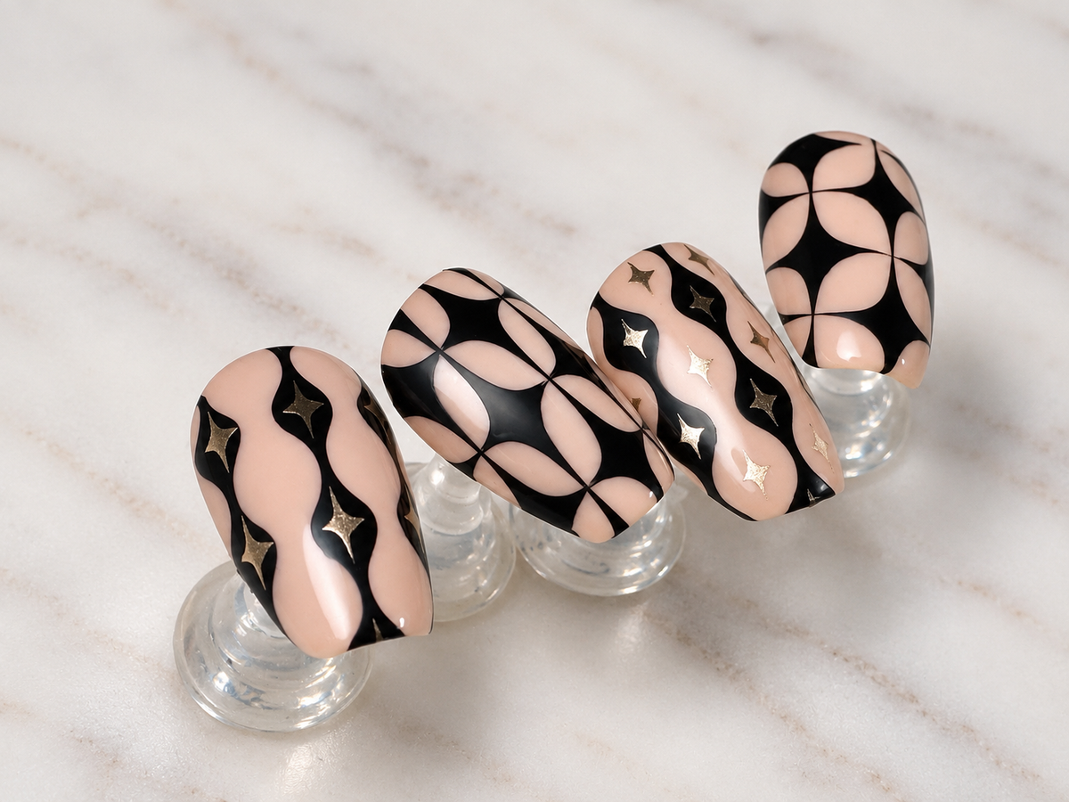Retro Radiance (CjS-426) Etched Nail Art Stamping Plate