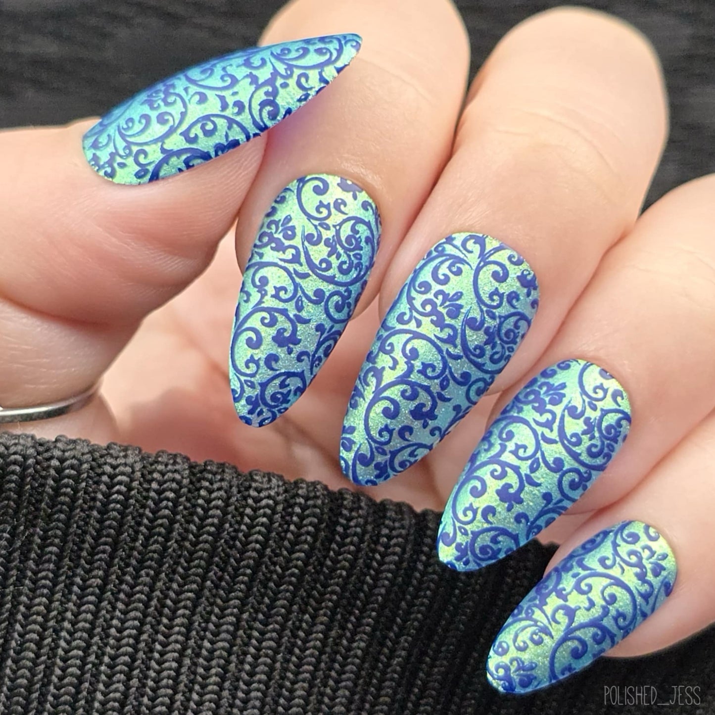 Twisted Elegance (CjS-395) Etched Nail Art Stamping Plate