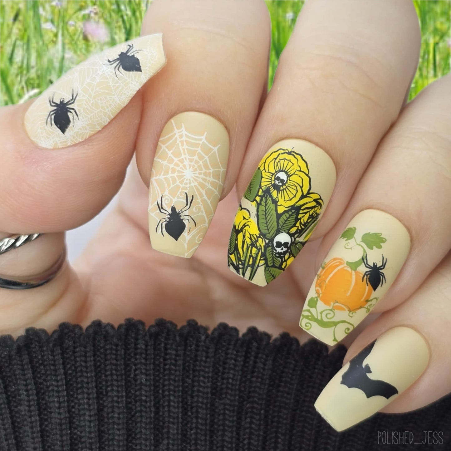 Gurly Swirly Halloween (CjS H-25) Etched Nail Art Stamping Plate