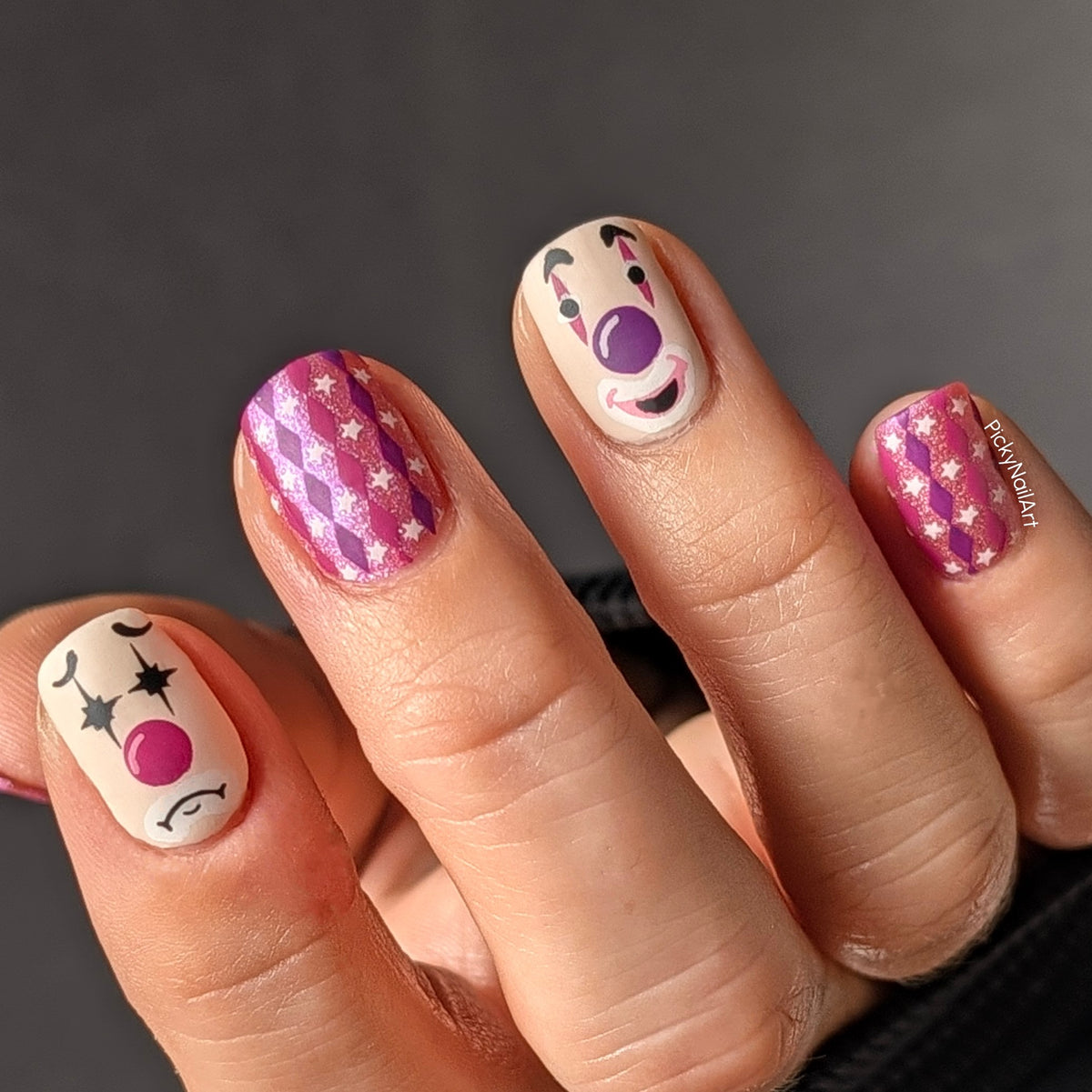Clowning Around (CjS-102) Etched Nail Art Stamping Plate