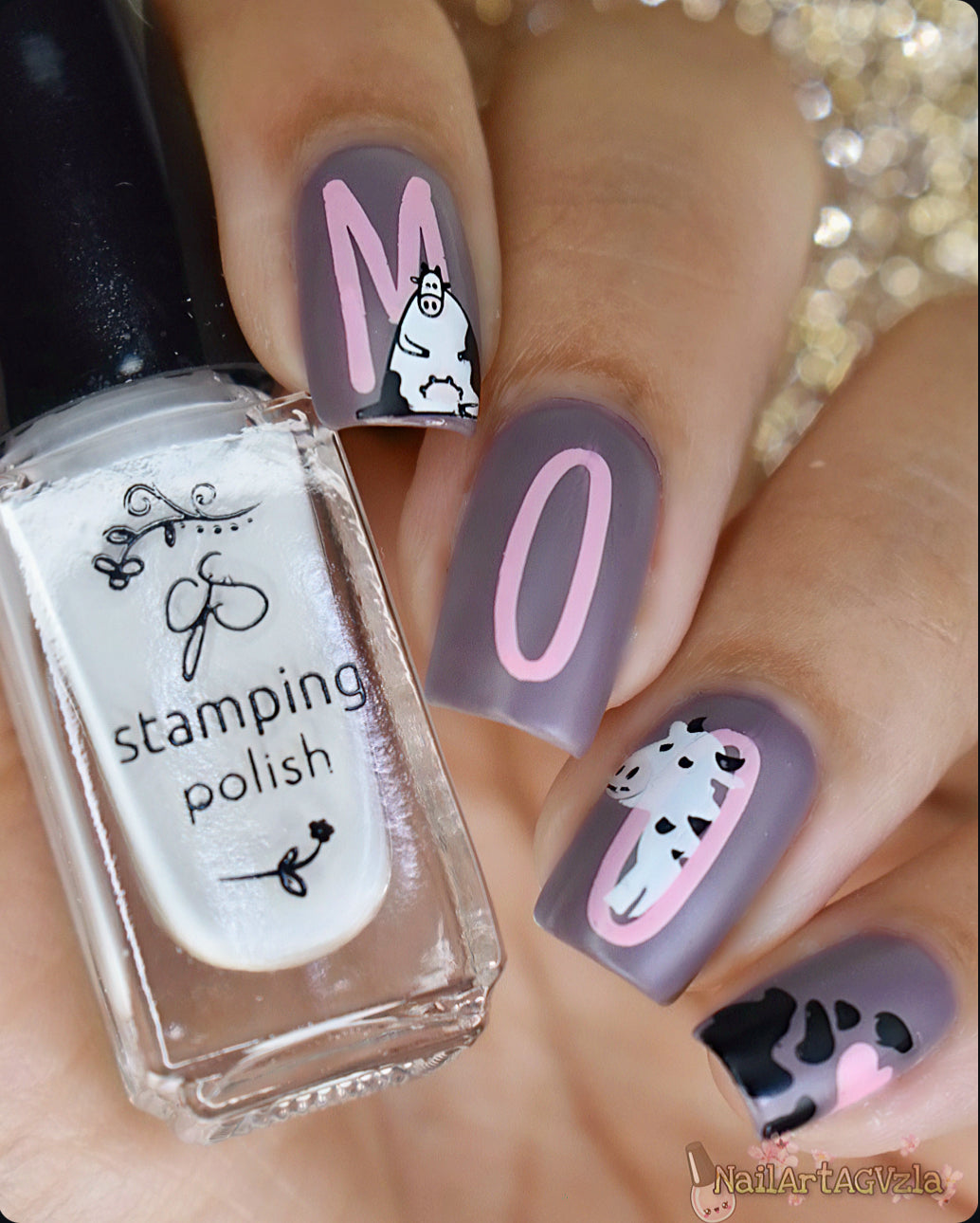 cute-manicure-with-nail-art-design-of-cows-and-the-words-moo