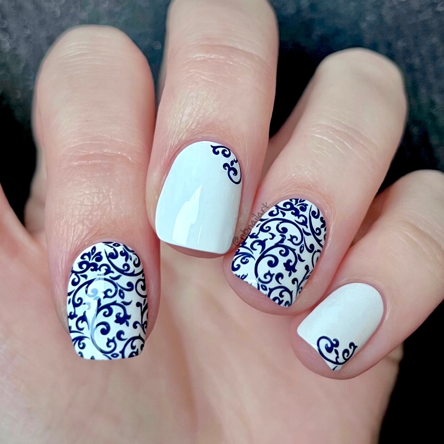 Twisted Elegance (CjS-395) Etched Nail Art Stamping Plate