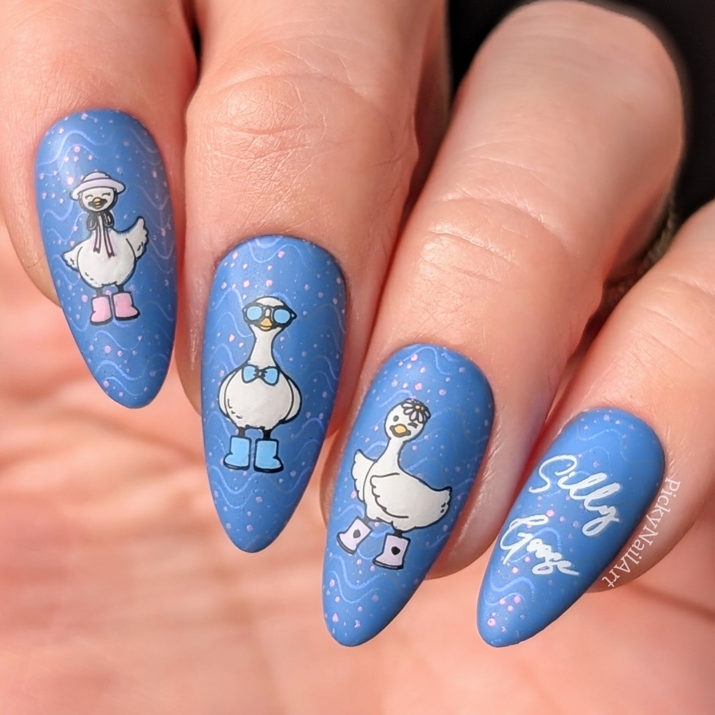 Silly Goose (CjS-396) Etched Nail Art Stamping Plate