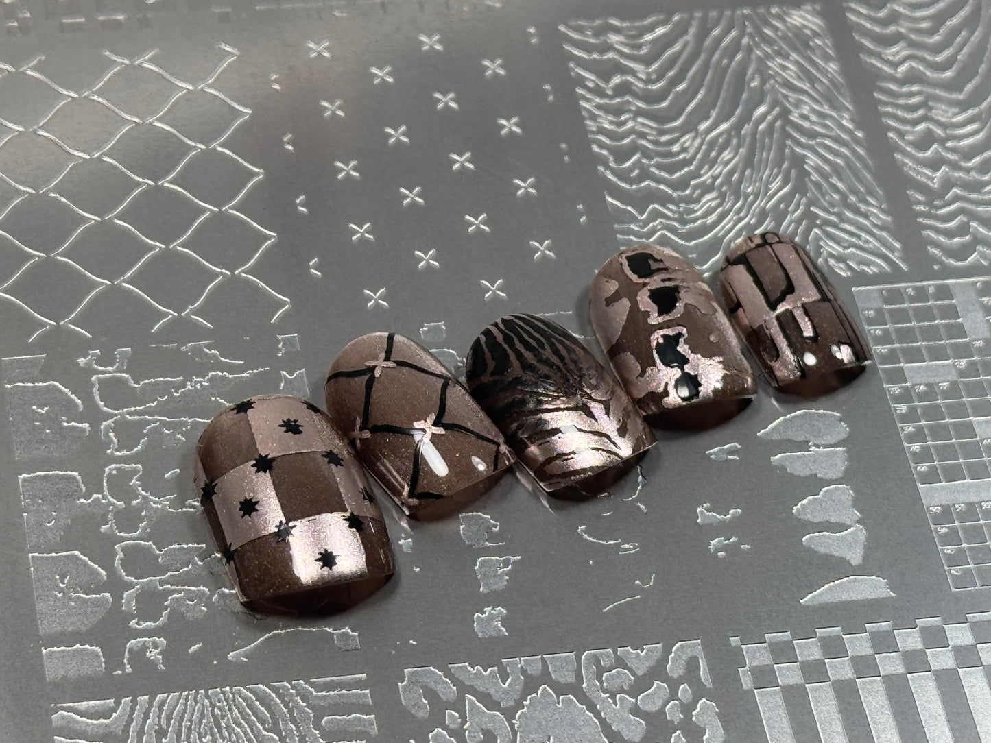 Low Light Lounge (CjS-398) Etched Nail Art Stamping Plate