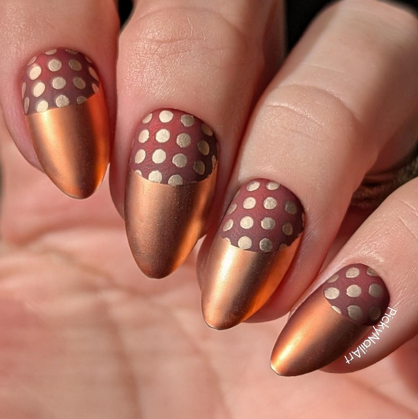 Dotty About You (CjS-410) Etched Nail Art Stamping Plate