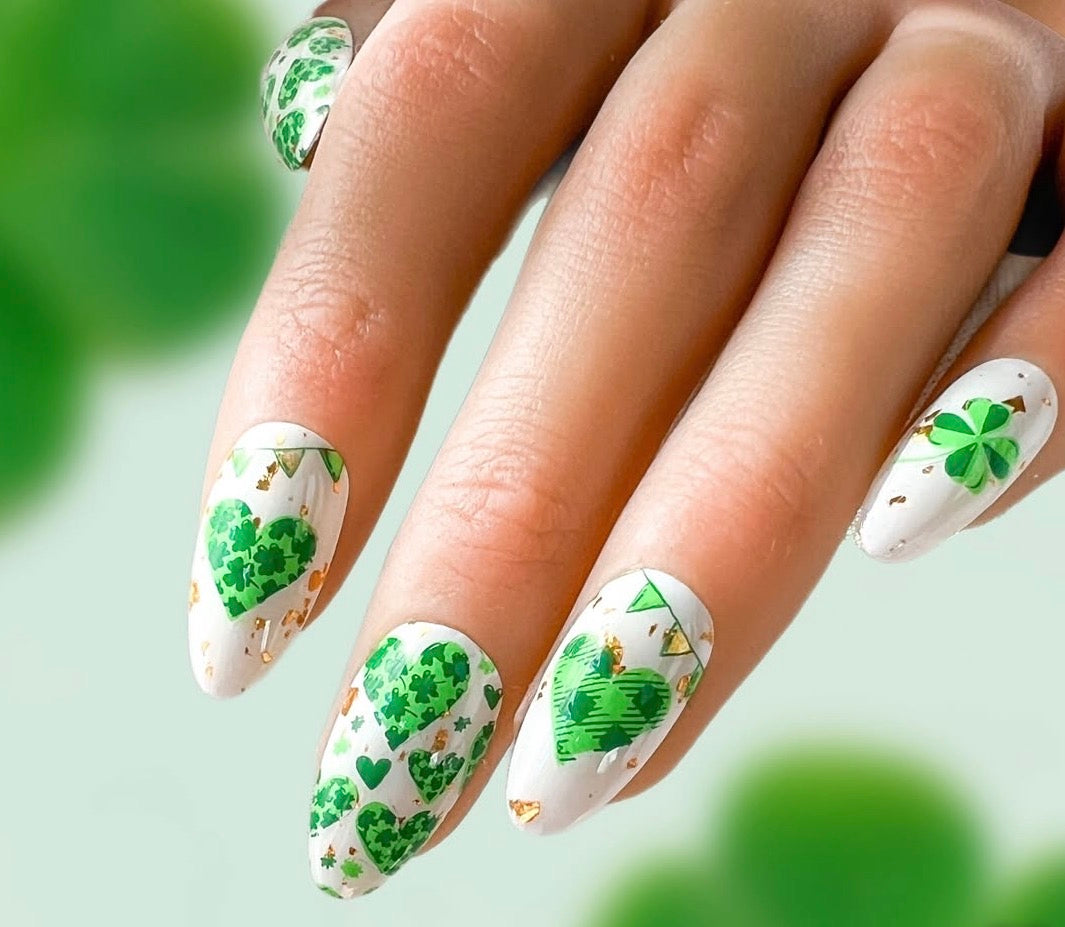 Shake Your Shamrocks (CjSH-103) Etched Nail Art Stamping Plate