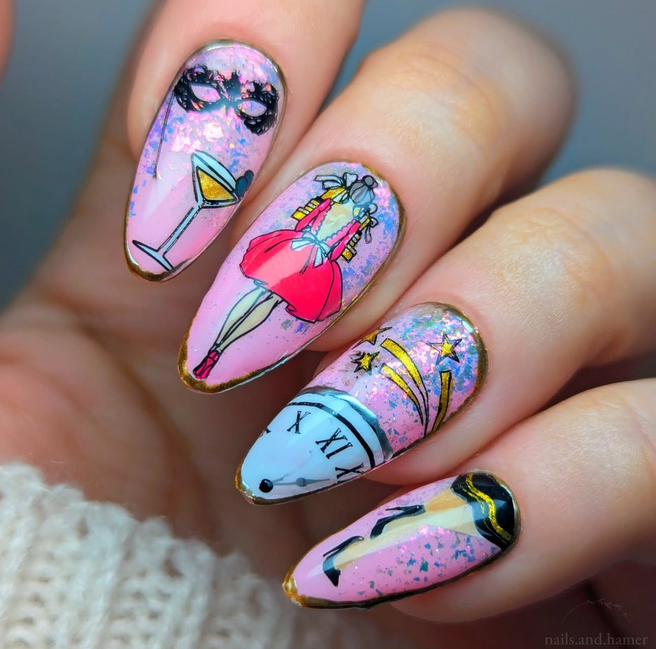 stunning-manicure-with-nail-art-designs-of-a-girl-with-gifts-clock-face