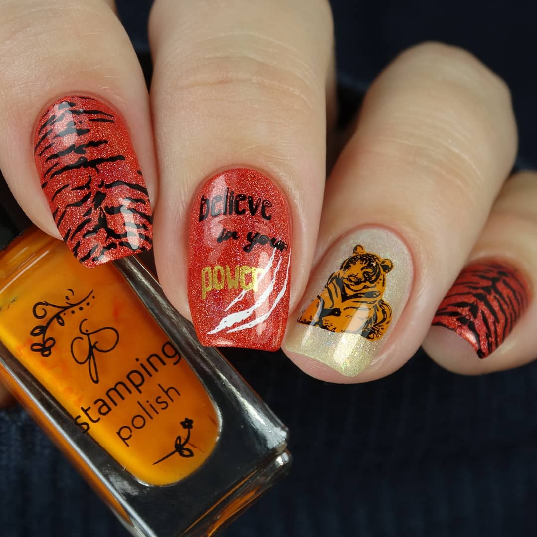 Fierce Tiger Nail Art Motif