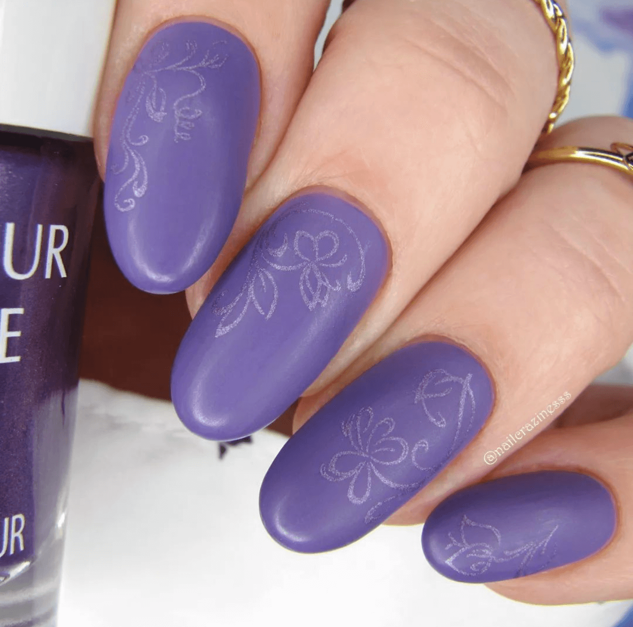 manicure-with-nail-art-stamping-designs-of-flowers