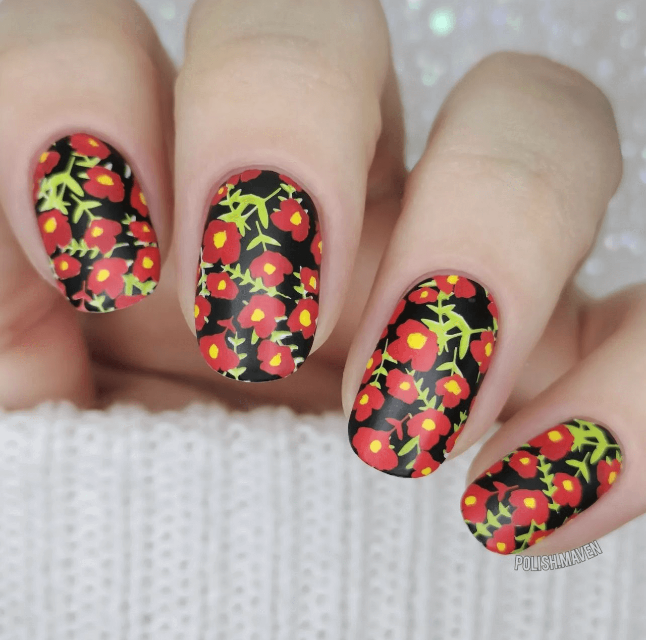 manicure-with-full-coverage-nail-art-design-of-ditsy-style-flowers