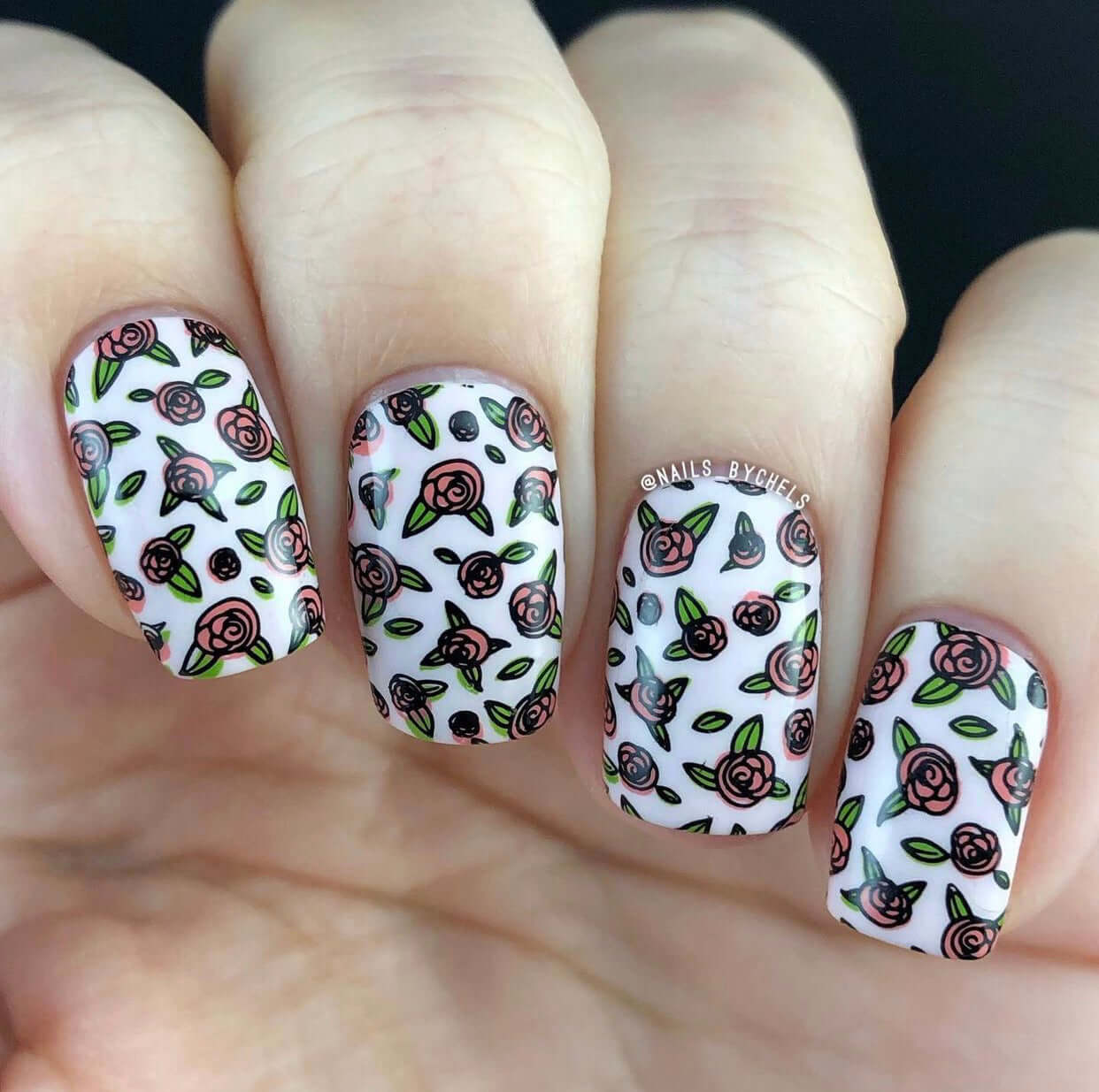 stunning-nail-art-manciure-of-full-coverage-roses 